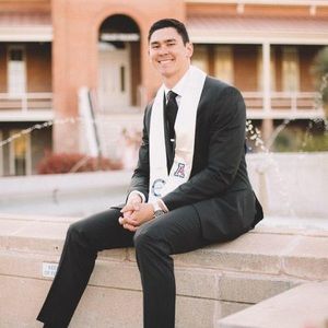 Meet your Posher, Jonathan